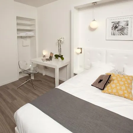 Calm Appart' & Hostel 3*