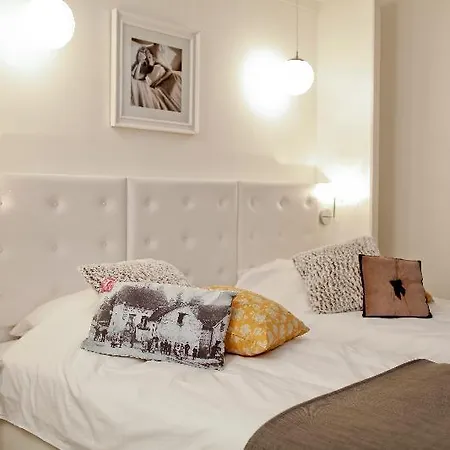 Calm Appart' & Hostel Aparthotel Lille