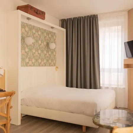 Aparthotel Calm Appart' & Hostel 3*