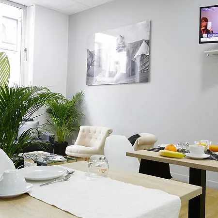 Calm Appart' & Hostel 3* Lille
