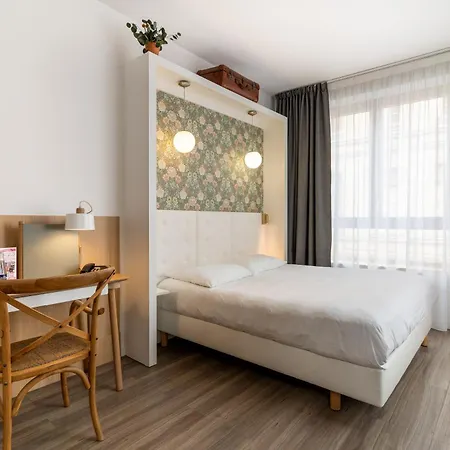 Calm Appart' & Hostel Aparthotel