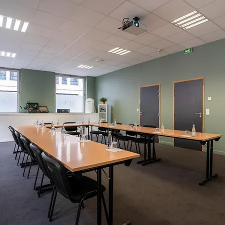 Aparthotel Calm Appart' & Hostel 3*