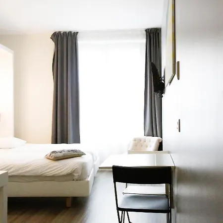 Calm Appart' & Hostel 3*