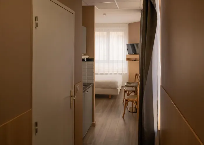 Aparthotel Calm Appart' & 3*